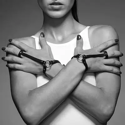 Bijoux Indiscrets - Maze Hand Harness. Uprzęże na dłonie.