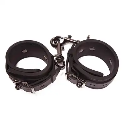 Pornhub - Wrist Buckle Cuffs. Silikonowe mankiety na nadgarstki.