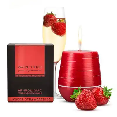 Magnetifico - Premium Aromatic Candle. Sweet Strawberry. Świeca afrodyzjakowa.