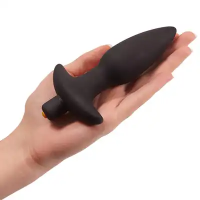 Pornhub - Take Anal To The Next Level. Wtyczka analna z pociskiem wibrującym.