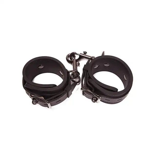 Pornhub - Wrist Buckle Cuffs. Silikonowe mankiety na nadgarstki.