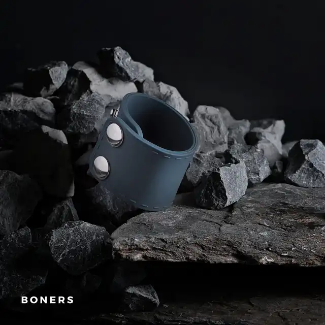 Boners Ball Strap - L Silikonowa solidna opaska erekcyjna wzmacniająca penisa. Rozmiar L