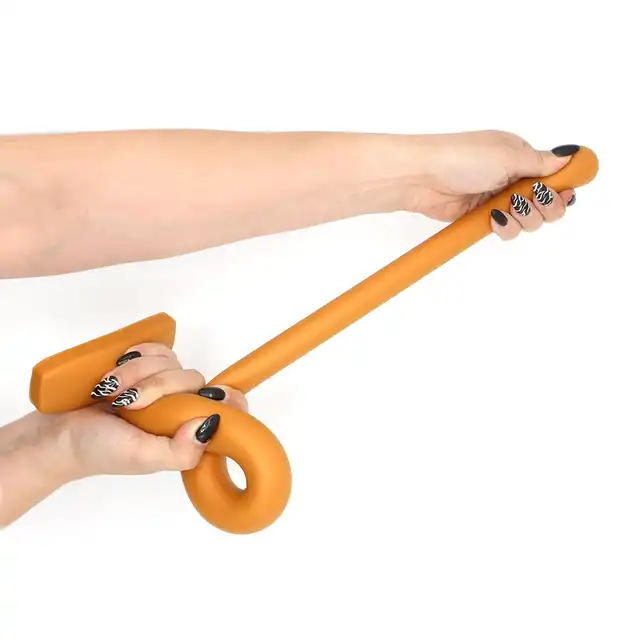 Kiotos - Deep L. Piekielnie długie złote dildo 60 cm. 3 cm średnicy 
