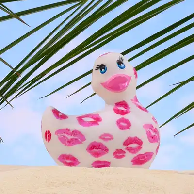 Big Teaze Toys - I Rub My Duckie 2.0 Romance White &amp; Pink. Wibrator incognito w kształcie kaczuszki. 7 trybów wibracji