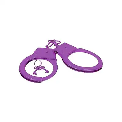  Shots Toys - Metal Handcuffs Purple. Fioletowe kajdanki z lekkiego metalu z łańcuszkiem. Top produkt! Mega sale! Ostatnia sztuka!