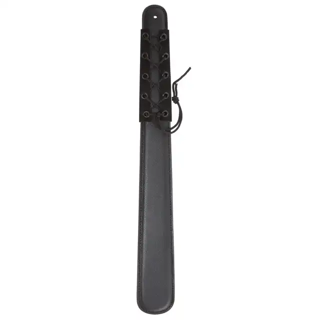 Bad Kitty - Paddle Black. Czarna packa z ciekawym zamszowym sznurowaniem