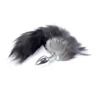Boss Series - Fox Tail Black XXL. Super puszysta lisia kita w połączeniu z metalowym plugiem. Dostarcza niesamowitych doznań i podnosi temperaturę w Twojej sypialni