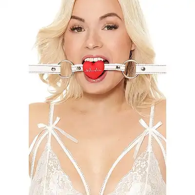 Ouch! - Heart Gag Nurse. Knebel w kształcie serca w stylu pielęgniarki 