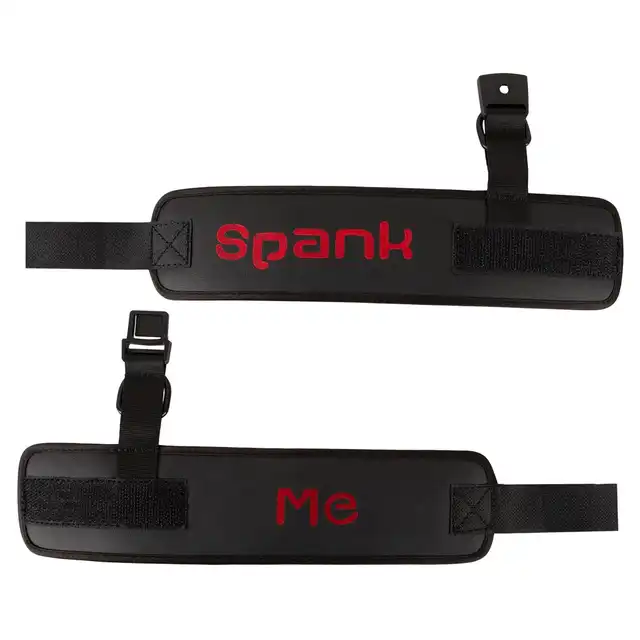 Bad Kitty - Spank Me Cuffs. Solidne kajdanki z prowokacyjnym napisem `spank me`. 