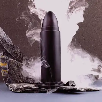 Buttr - 10 Punder Dildo. Wtyczka analna XXL to stymulującym kształcie pocisku 