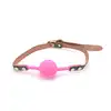 O-Products - Ball Gag Rainbow. Unikatowy tęczowy knebel z wegańskiej skóry ze złotymi nitami 