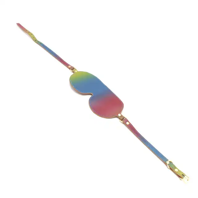 O-Products - Blindfold Rainbow. Fenomenalna tęczowa opaska na oczy ze skóry wegańskiej 