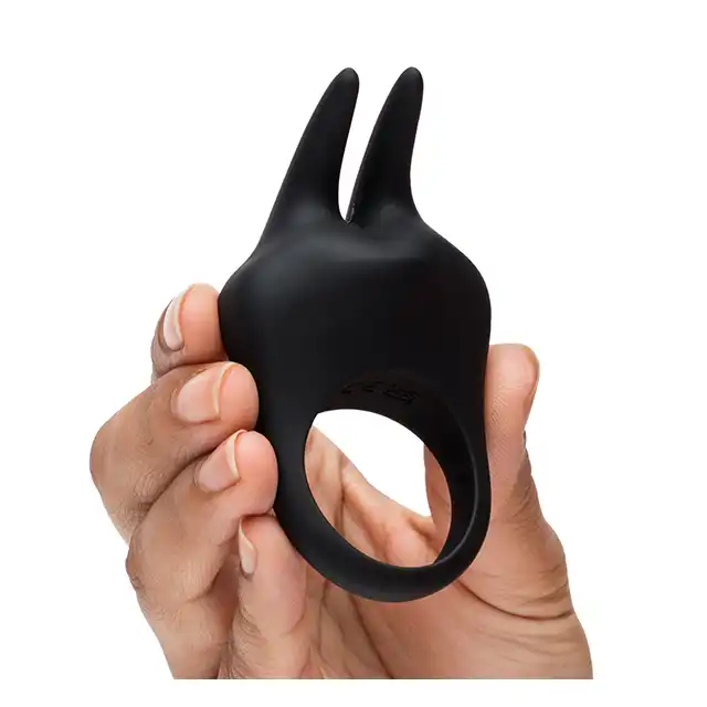 Fifty Shades of Grey - Sensation Vibrating Rabbit Love Ring - wibrujący pierścień na penisa. Elegancja i przyjemność