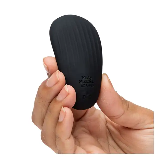 Fifty Shades of Grey - Sensation Clitoral Vibrator - stylowy wibator do łechtaczki. Elegancja i przyjemność