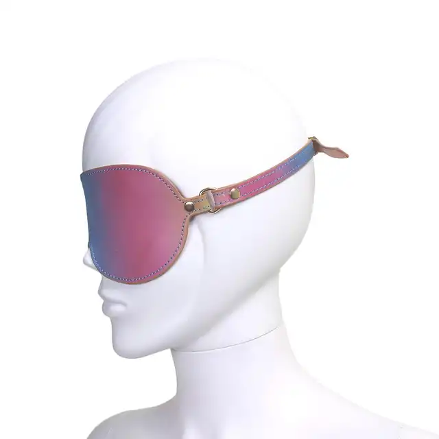 O-Products - Blindfold Rainbow. Fenomenalna tęczowa opaska na oczy ze skóry wegańskiej 