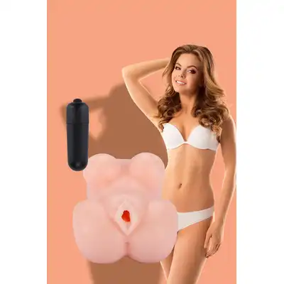 Dream Toys - The Girl Next Door LISA - masturbator z piersiami. Wibrujący pocisk w zestawie