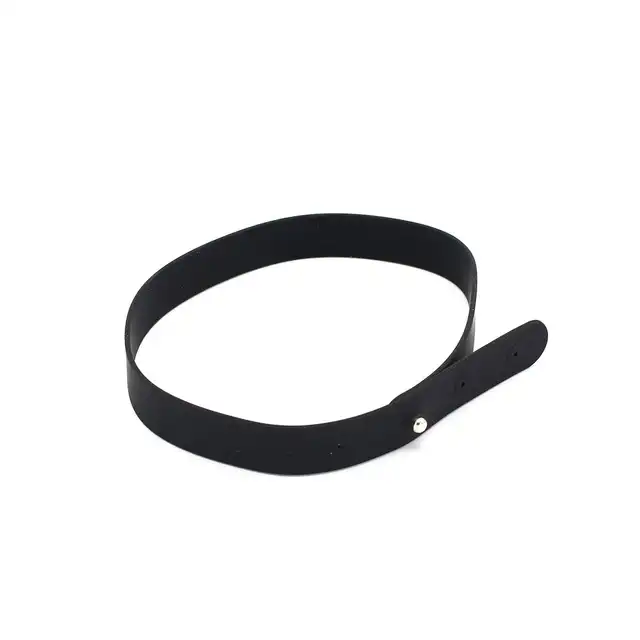 O-Products - Silicone Collar (SLUT) - silikonowa obroża z białym napisem SLUT. Regulowana szerokość
