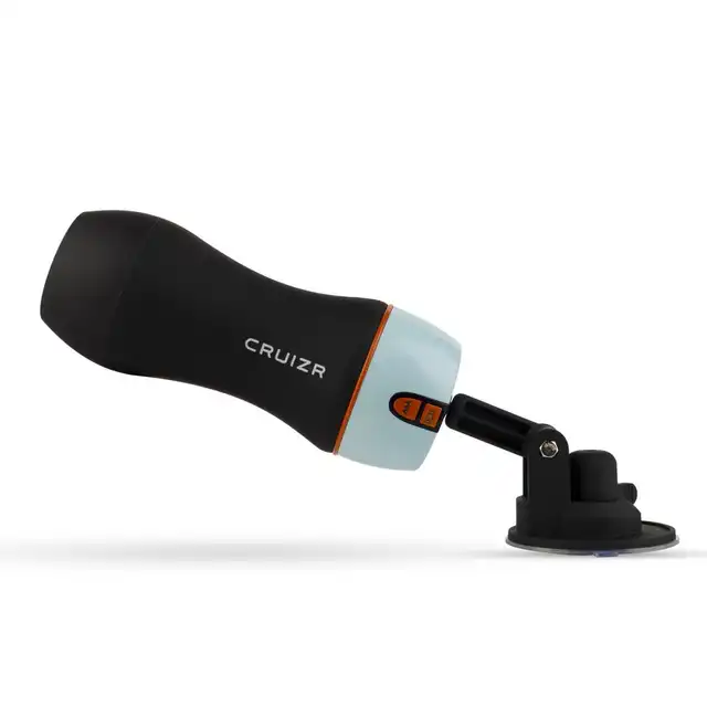 Cruizr - CM06 Vibrating Voice Activator. Miękki masturbator z silnymi wibracjami, głośnik ze zmysłowym kobiecym głosem