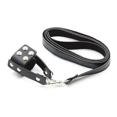  O-Products - Ring With Leather Leash. Ring na penisa w formie obroży ze smyczą. Pełna kontrola nad partnerem!
