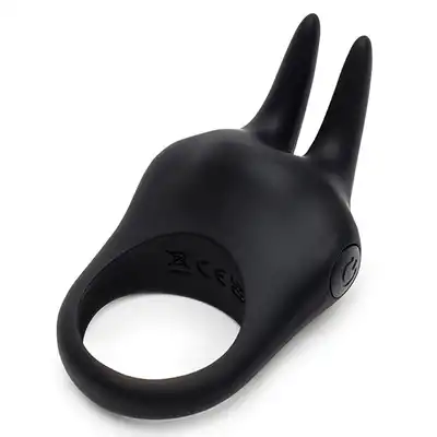 Fifty Shades of Grey - Sensation Vibrating Rabbit Love Ring - wibrujący pierścień na penisa. Elegancja i przyjemność