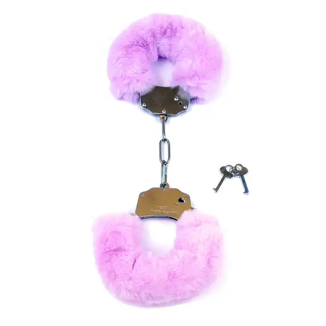 Fetish Boss Series - Furry Cuffs Purple - kajdanki z fioletowym futerkiem. Miękkie i solidne