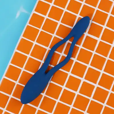 Satisfyer - Elastic Game Blue - nowatorski, wielofunkcyjny wibrator. Wyginaj go w każdą stronę!