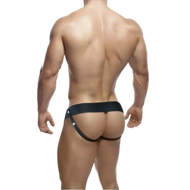 Dr.Skin - Strap-On 7.5". Strap-On na regulowanym pasku. Strap ze specjalnym otworem na penisa. Powiększ członka i przyjemność z seksu