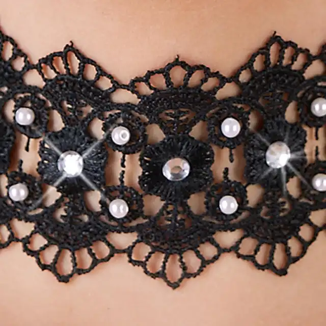Cottelli Collection - Stickereiband. Elegancki haftowany choker z perłami i kryształkami