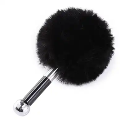Pompon Feather Black