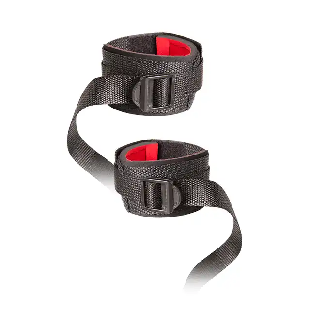 Guilty Pleasure BDSM - Buckled Hand Restraints. Komfortowe kajdanki do krępowania ruchów. Zniewól swojego partnera w zmysłowy sposób