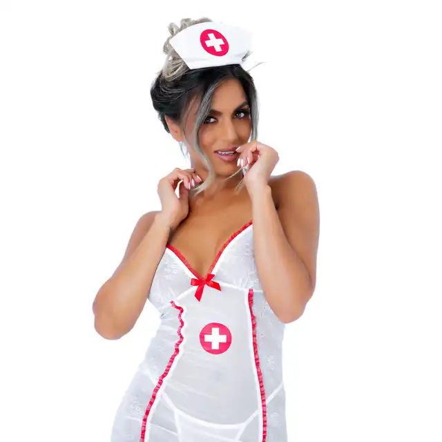 Daring - Hot Nurse Roleplay Set S/M. Strój seksownie niegrzecznej pielęgniarki z czepkiem i pończochami 