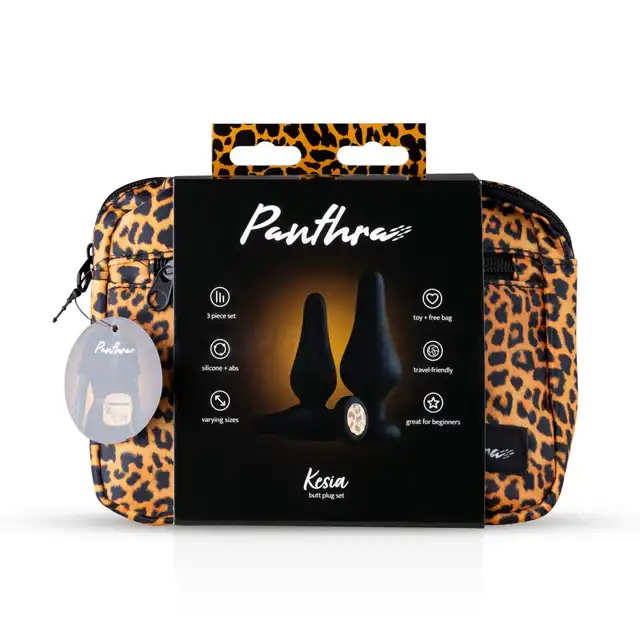 Panthra - Kesia. Zestaw korków analnych, zdobionych za pomocą eleganckiej i drapieżnej panterki. 
