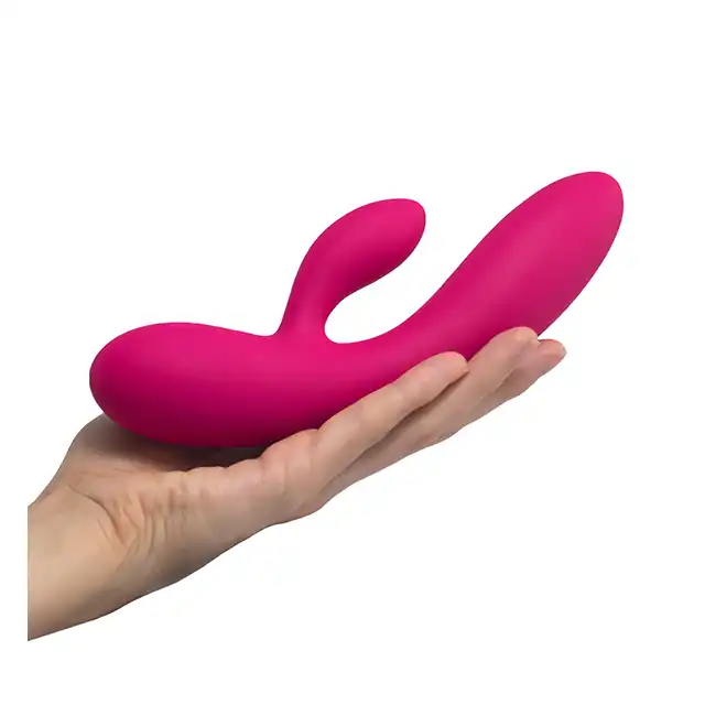 FeelzToys - Lea Rubine Red - wibrator z króliczkiem w eleganckim opakowaniu. Dwa, niezależne silniki