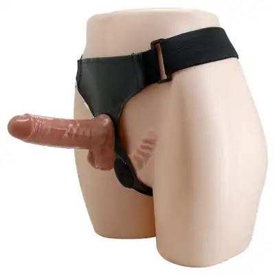 Baile - Ultra Passionate Double Harness. Fantastyczny podwójny strap-on dildo z funkcją wibracji. Popularny strap-on, który oferuje niesamowitą wartość i zapewnia pełną satysfakcję.