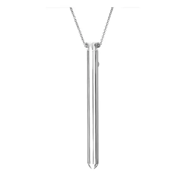 Crave - Vesper Vibrator Necklace Silver. Elegancki i dyskretny wibrator w formie naszyjnika. Wykonany ze stali nierdzewnej. Luksusowy naszyjnik z wibratorem o podłużnym kształcie