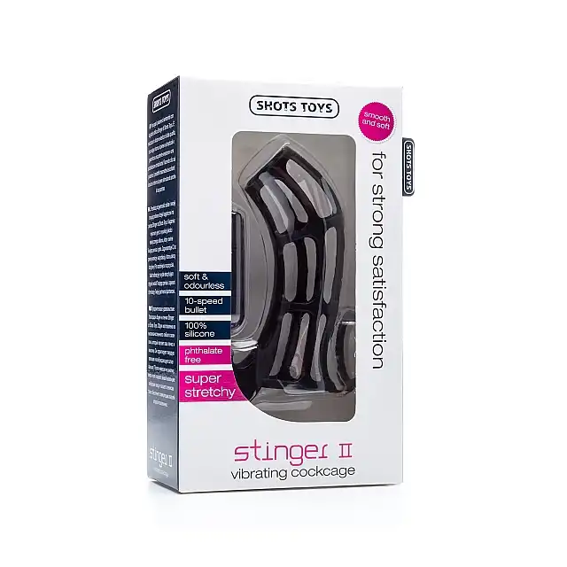 ShotsToys - Stinger II Black - elastyczna klatka na penisa z ringiem i wibracjami. Wzmocnij swoją erekcję 