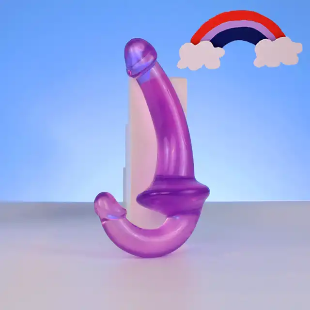 Lux Fetish - Strapless Strap-On Purple. Dwustronny strapon bez uprzęży z innowacyjnym wygięciem. Orgazm dla obydwojga gwarantowany!