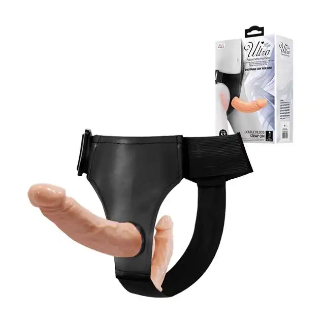 Baile - Double Dildos Strap On. Strap on z podwójnym dildo, zapewniający dogłębną stymulacje partnerów w tym samym czasie.