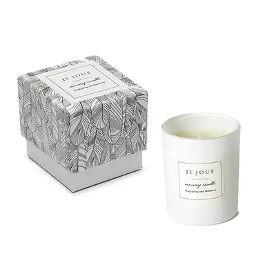 Je Joue - Massage Candle Ylang Ylang Mandarin - urzekająca świeca do masażu. Zmysłowy zapach Ylan-Ylang  i mandarynki