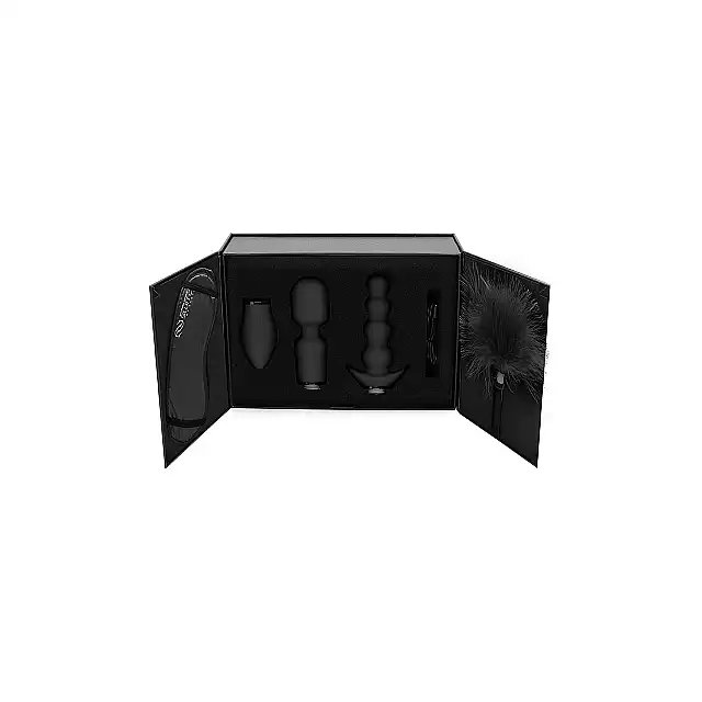 Shots - Switch Kit #3 Black - zestaw wibratorów z wymiennymi główkami oraz zmysłowa opaską i delikatnym piórkiem. Ostatnia sztuka!