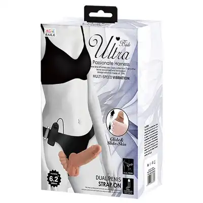 Baile - Ultra Passionate Double Harness. Fantastyczny podwójny strap-on dildo z funkcją wibracji. Popularny strap-on, który oferuje niesamowitą wartość i zapewnia pełną satysfakcję.