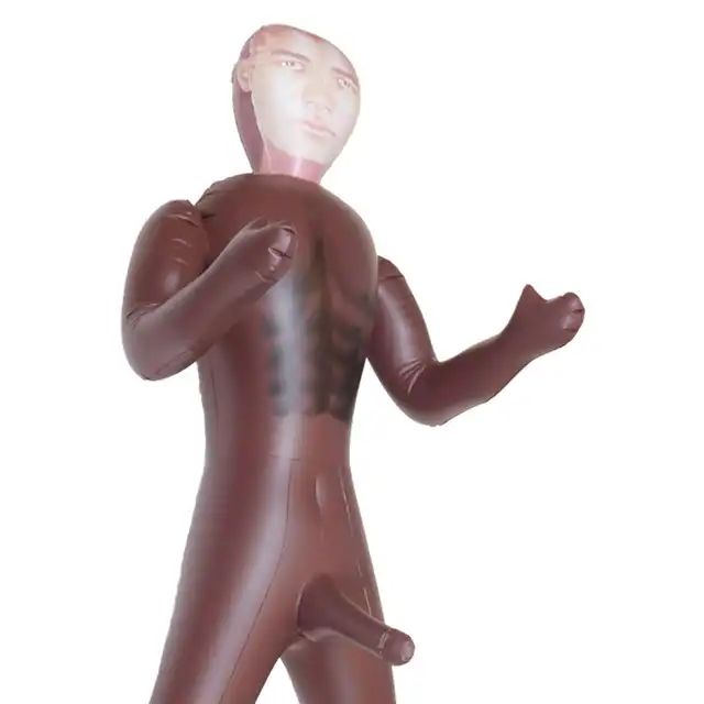 Bseries -  Kickboxer. Dmuchana męska lalka z nadrukiem włosów na klatce piersiowej. Otwór analny, penis 20 cm. Super zabawa gwarantowana. 