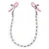 Calexotics - Crystal Chain Nipple Clamps. Ozdobne klamerki na sutki. Z dwoma w pełni regulowanym zaciskom na sutki, drażniącemu łańcuszkowi i błyszczącym kryształom