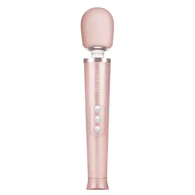 Le Wand - Petite Massager Rose Gold. Magiczna różdżka w eleganckim odcieniu różowego złota. 10 prędkości, 6 trybów wibracji. 