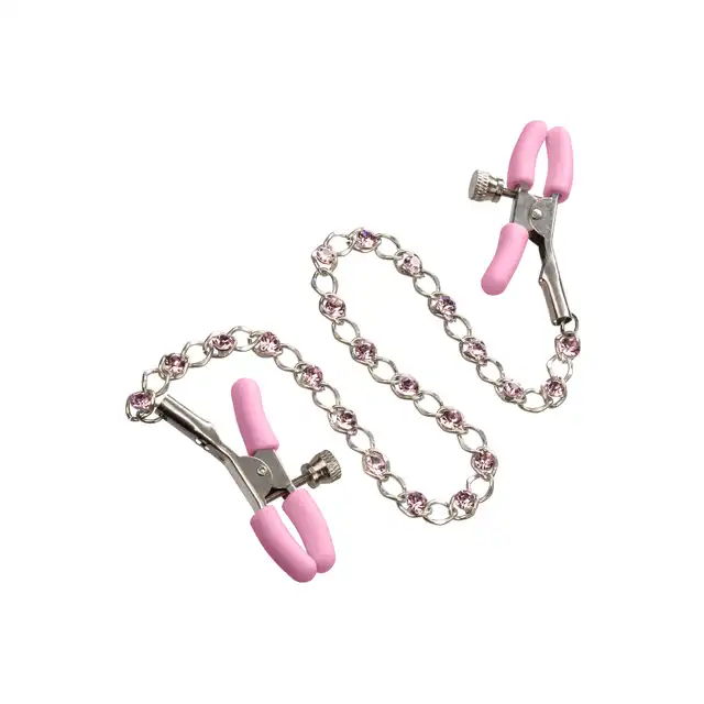 Calexotics - Crystal Chain Nipple Clamps. Ozdobne klamerki na sutki. Z dwoma w pełni regulowanym zaciskom na sutki, drażniącemu łańcuszkowi i błyszczącym kryształom