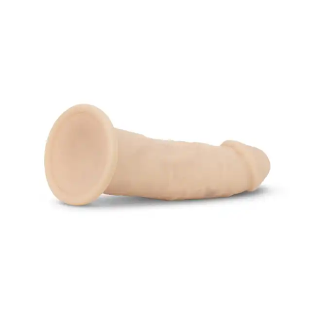 Real Fantasy - Harris Realistic. Dildo bez jąder o realistycznym odlewie. Z materiału silexpan. 14,8 cm długości, 3,6 cm średnicy
