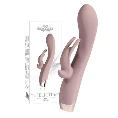 Hot Fantasy - Felicity Layne. Elegancki wibrator z króliczkiem w odcieniu pudrowego różu. 