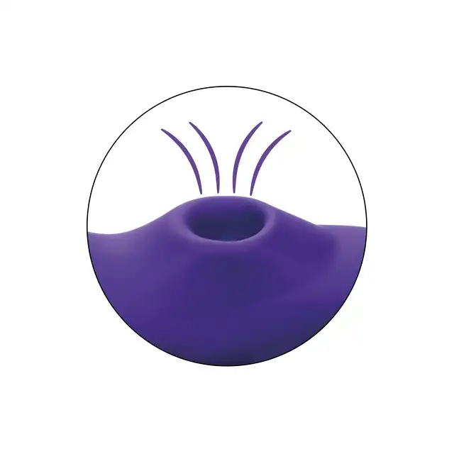 Calexotics - Remote Suction Panty Teaser Purple - wibrator do majtek ze zdalnie sterowanym pilotem. Wyposażony w przyjemne ssanie