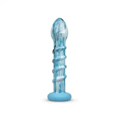 Gildo - Ocean Wave. Szklane dildo ze spiralnym grzbietem stymulującym. Design inspirowany falami oceanu. Pozwól sobie płynąć z prądem