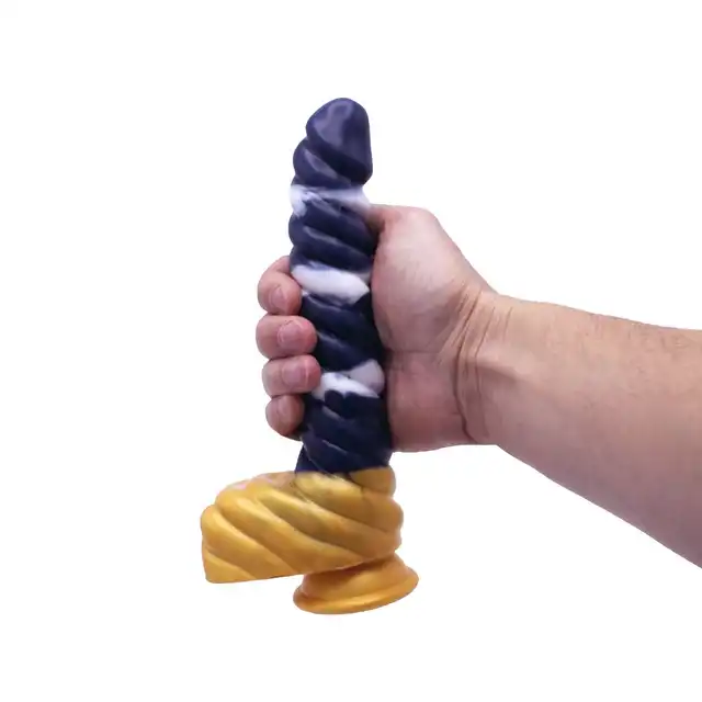 Kiotos Monstar - Beast 37. Spiralnie prążkowane dildo unikalnej bestii. 23,5 cm długości oraz 4 cm średnicy
